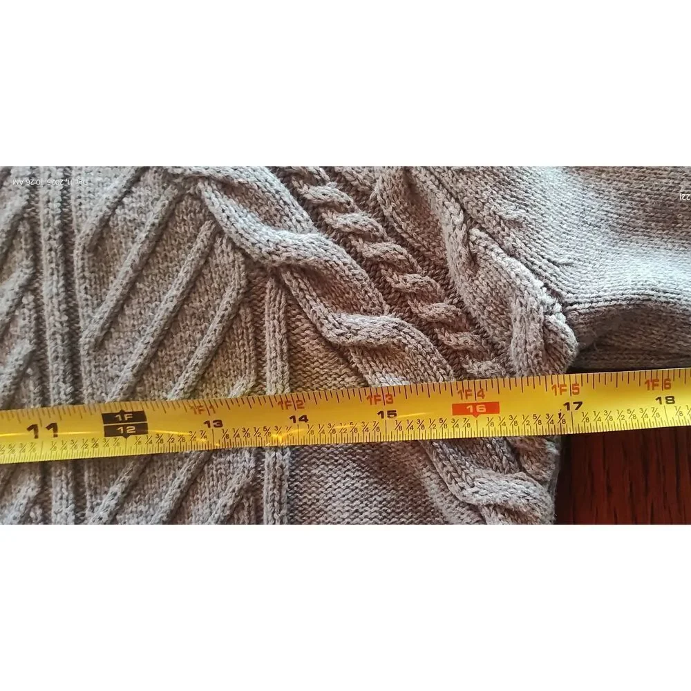 Tommy Jeans women's cable-knit Chevron turtleneck sweater Gray Size Small